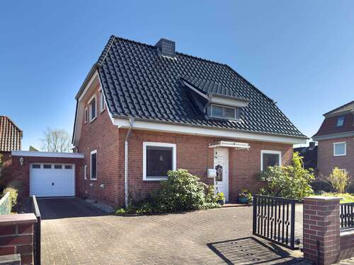 Foto - Haus zum Kaufen in Schwarzenbek 790.000,00 € 162 m²