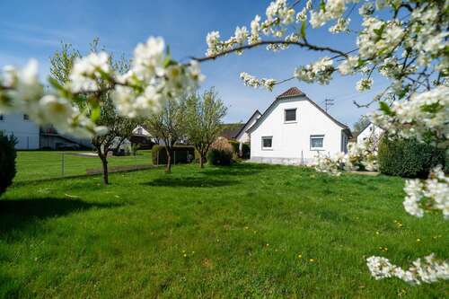 Foto - Haus zum Kaufen in Schemmerhofen 249.000,00 € 107.97 m²