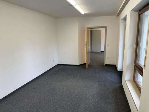 Foto - Einzelhandel in Aichach 305,40 € 38.22 m²