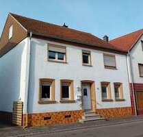 Haus zum Kaufen in Mackenbach 275.000,00 € 176.72 m²