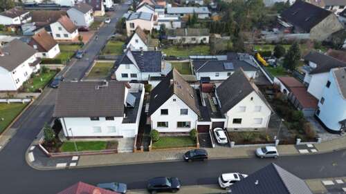 Foto - Haus zum Kaufen in Bürstadt 299.000,00 € 120 m²
