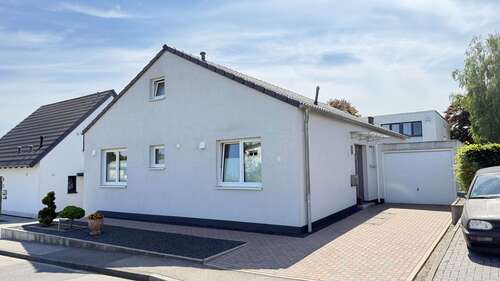 Foto - Haus zum Kaufen in Herzogenrath 439.000,00 € 123.81 m²