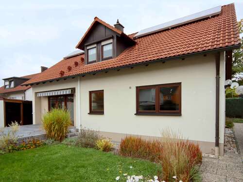 Foto - Haus zum Kaufen in Rednitzhembach 639.000,00 € 164 m²