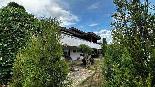 Foto - Haus zum Mieten in Holzgerlingen 3.100,00 € 220 m²