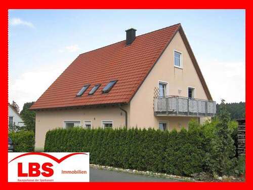 Foto - Haus zum Kaufen in Illschwang 499.000,00 € 276 m²