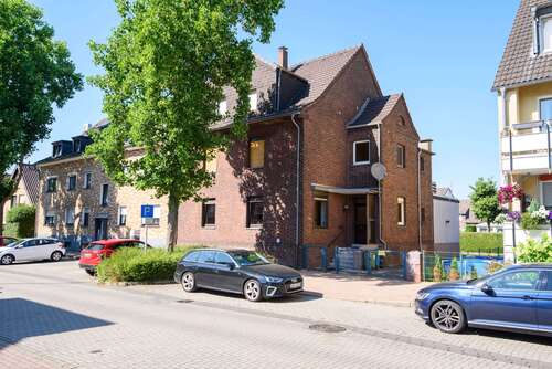 Foto - Haus zum Kaufen in Oberhausen 325.000,00 € 232.5 m²