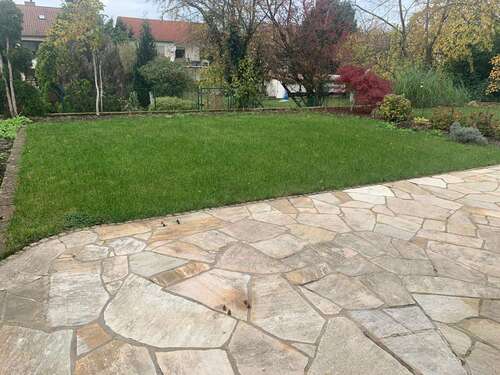 Foto - Haus zum Mieten in Homburg-Einöd 1.800,00 € 140 m²