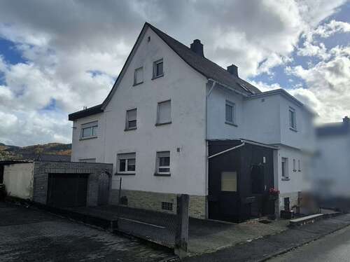 Foto - Haus zum Kaufen in Frohnhausen 225.000,00 € 190 m²
