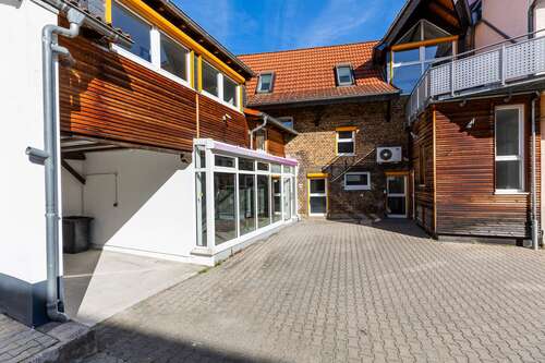 Foto - Büro in Bischofsheim 4.260,00 € 267.5 m²