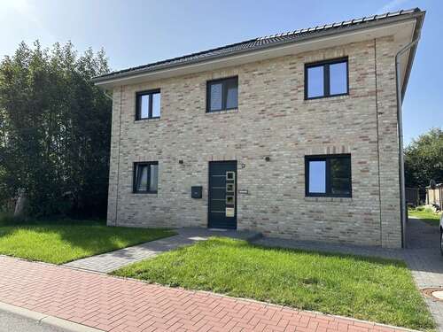 Foto - Haus zum Kaufen in Laboe 829.000,00 € 180 m²