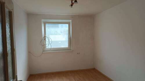 Foto - Wohnung zum Mieten in Rödental 330,00 € 47.46 m²