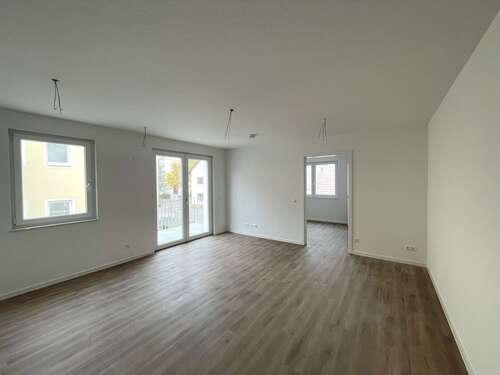 Foto - Wohnung zum Mieten in Huttenheim 749,00 € 50.25 m²