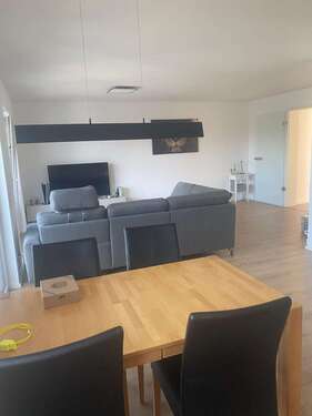 Foto - Wohnung zum Mieten in Neustadt 1.020,00 € 98.1 m²