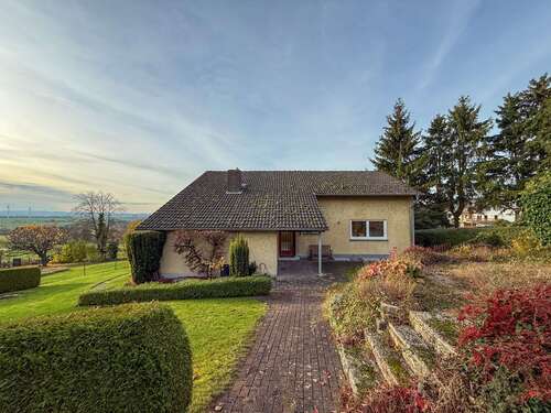 Foto - Haus zum Kaufen in Schieder-Schwalenberg 245.000,00 € 130 m²