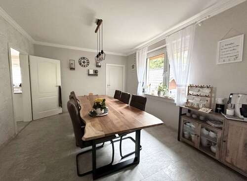 Foto - Haus zum Kaufen in Hüllhorst 349.000,00 € 209 m²