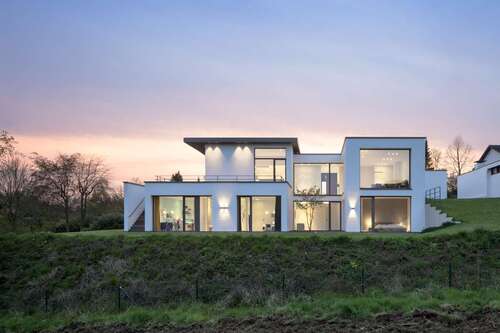 Foto - Haus zum Kaufen in Ratingen - Hösel 2.190.000,00 € 360 m²