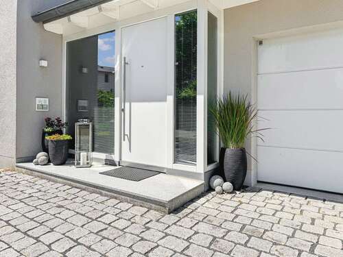 Foto - Haus zum Kaufen in AichachOberwittelsbach 1.069.000,00 € 220 m²