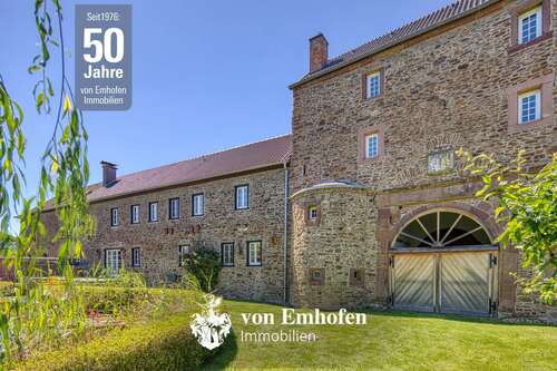 Foto - Haus zum Kaufen in Euskirchen-Kuchenheim 1.350.000,00 € 451 m²