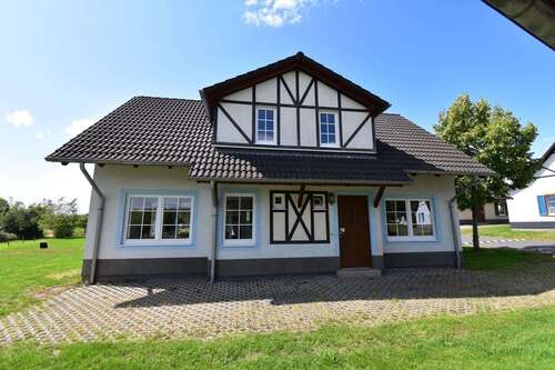 Foto - Haus zum Kaufen in Ediger-Eller 275.000,00 € 150 m²
