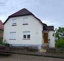 Haus zum Kaufen in Einbeck 185.000,00 € 235 m²