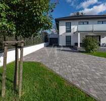 Haus zum Kaufen in Oestrich-Winkel 1.590.000,00 € 212 m²