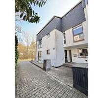 Haus zum Kaufen in Neu-Isenburg 1.100.000,00 € 253.25 m²