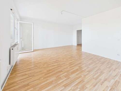 Foto - Wohnung zum Mieten in Chemnitz 451,00 € 80.61 m²