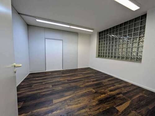 Foto - Büro in Friedrichsdorf 250,00 € 21 m²