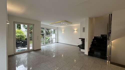 Foto - Haus zum Mieten in Langen 2.800,00 € 202 m²