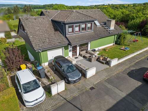 Foto - Haus zum Kaufen in Bremberg 329.000,00 € 251 m²