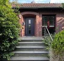 Haus zum Kaufen in Gronau (Leine) 385.000,00 € 295 m²
