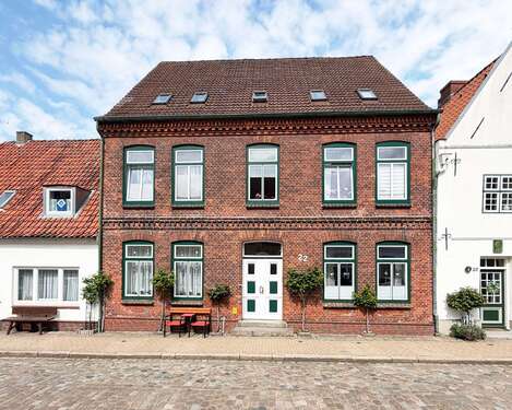 Foto - Haus zum Kaufen in Friedrichstadt 640.000,00 € 271.77 m²