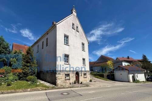 Foto - Haus zum Kaufen in Feuchtwangen 229.500,00 € 157 m²