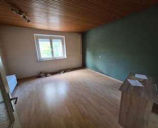 Wohnung zum Kaufen in Augsburg 185.000,00 € 66 m²