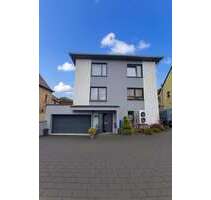 Haus zum Kaufen in Oberderdingen 1.100.000,00 € 270 m²