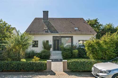 Foto - Haus zum Kaufen in Isernhagen 629.000,00 € 177 m²