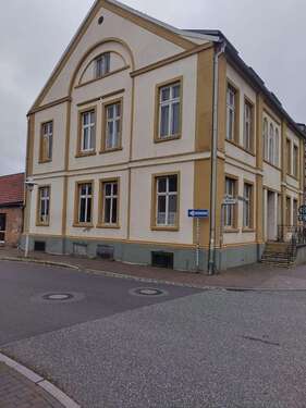 Foto - Haus zum Kaufen in Gnoien 40.000,00 € 550 m²