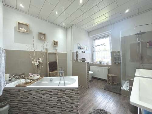 Foto - Wohnung zum Kaufen in Velbert 249.000,00 € 105 m²