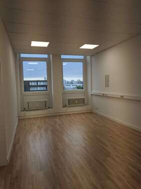 Foto - Büro in Berlin 360,00 € 30 m² - 360,00 EUR Kaltmiete, ca.  30,00 m²