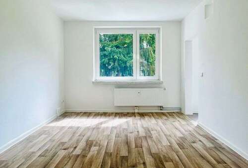 Foto - Wohnung zum Mieten in Freital 182,12 € 25.12 m²