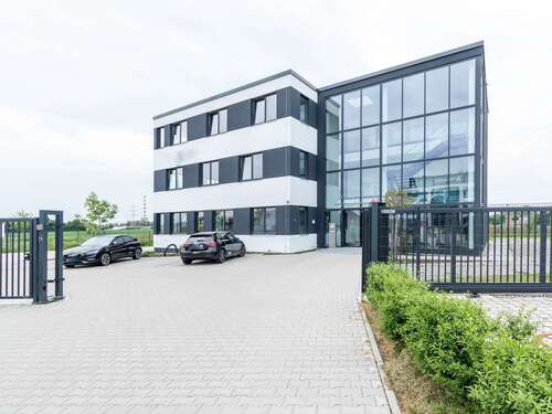 Foto - Büro in Großmehring 3.439,00 € 327.48 m²