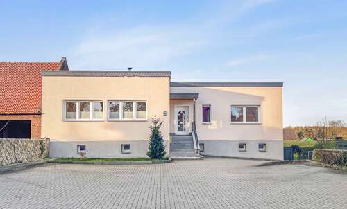 Foto - Haus zum Mieten in Brettin 1.150,00 € 177 m²
