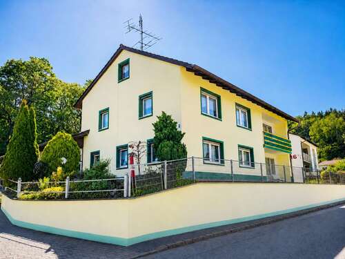 Foto - Haus zum Kaufen in Essenbach 399.000,00 € 178.4 m²