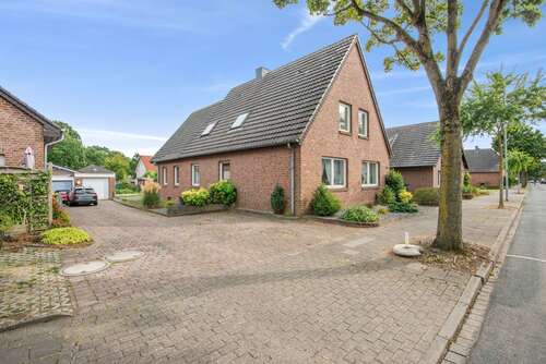 Foto - Haus zum Kaufen in Kleve 359.000,00 € 226 m²
