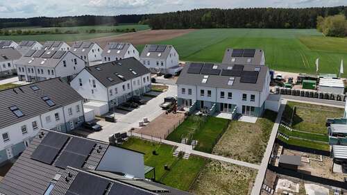 Foto - Haus zum Mieten in Röth 1.750,00 € 141 m²