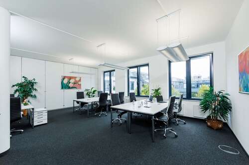 Foto - Büro in München 805,00 € 2400 m²