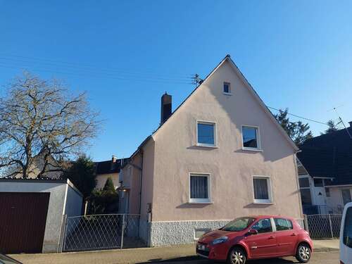 Foto - Haus zum Kaufen in Karlsruhe 460.000,00 € 146 m²