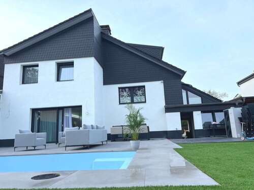 Foto - Haus zum Kaufen in Recklinghausen 899.000,00 € 290 m²