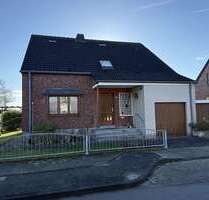 Haus zum Kaufen in Düren 328.000,00 € 166.67 m²