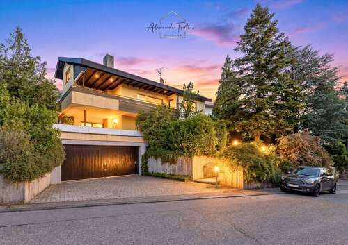 Foto - Haus zum Kaufen in Niefern-Öschelbronn 669.000,00 € 270 m²